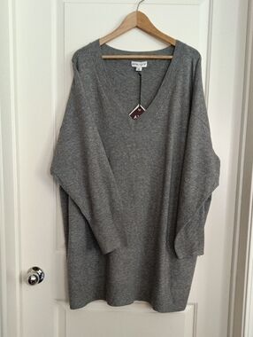Ava & Viv Gray V-Neck Oversized Knit Sweater